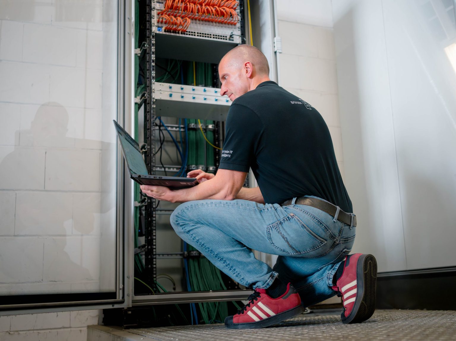 UniFi Netzwerk Konfiguration und Inbetriebnahme durch BavariaCloud am Netzwerkrack